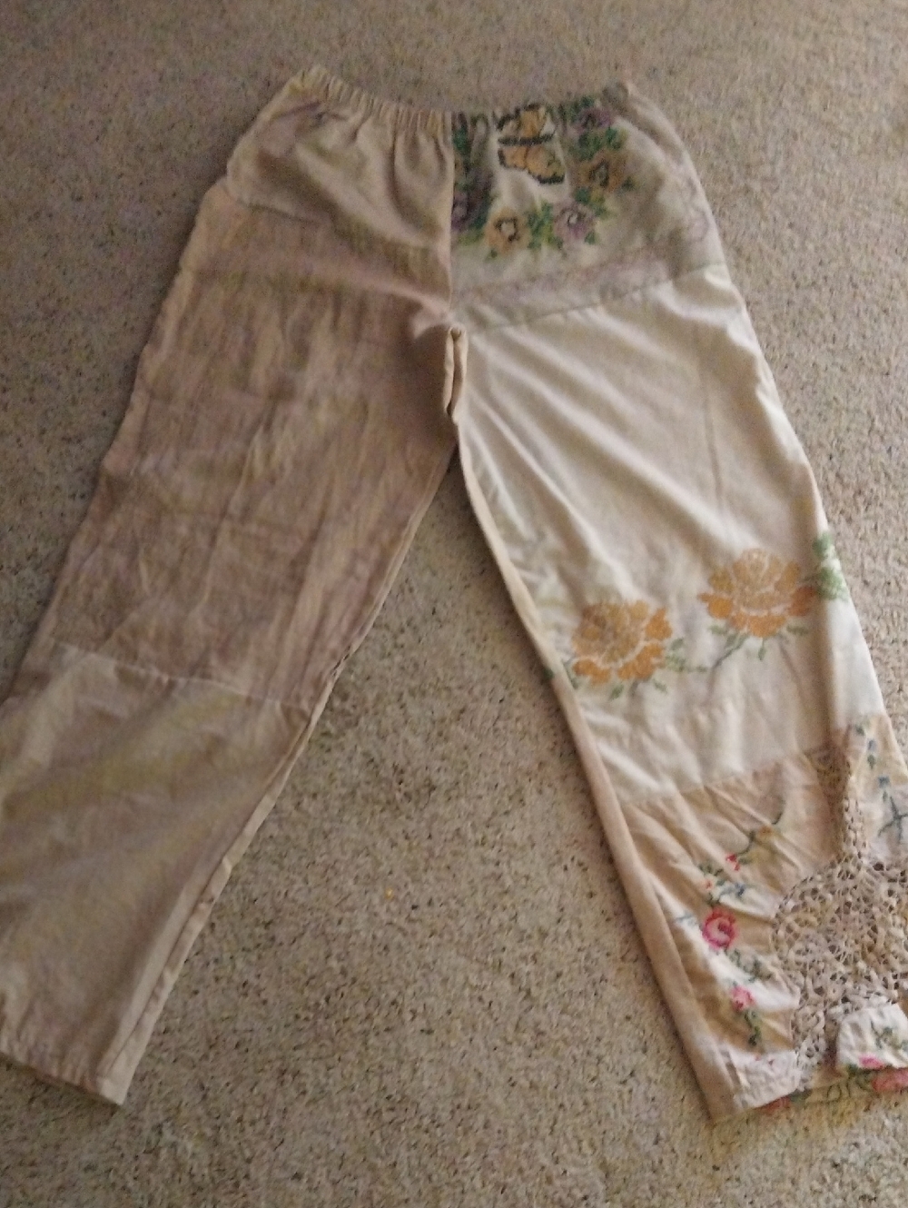 Women's Straight Leg Pants in Beige